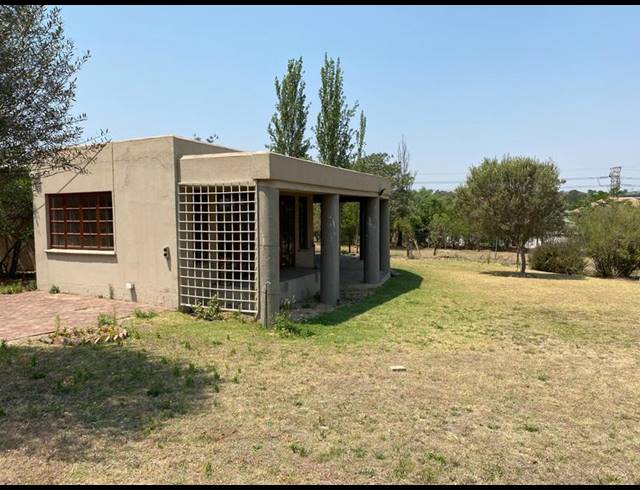 FARM FOR SALE IN KYALAMI AH